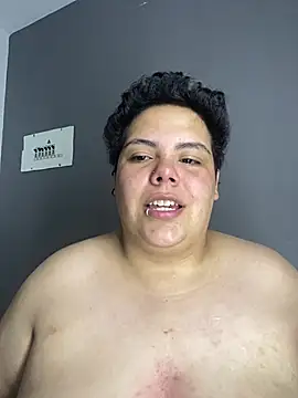 Hailey_Curvy live cam on StripChat