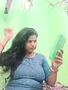Joohi_Chawla143 live webcam show