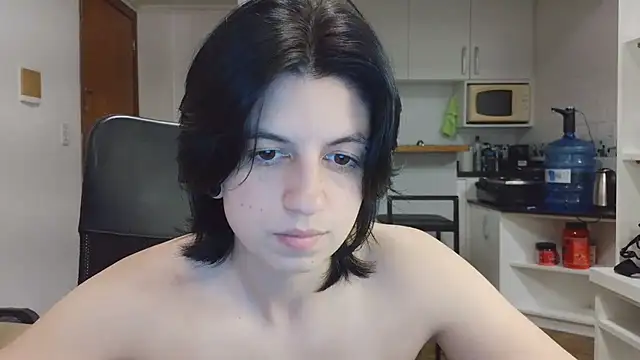 kyslrana live webcam show