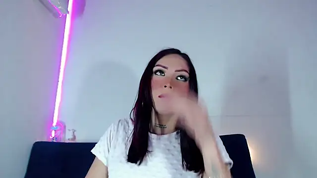 Megan_Gil_ live cam