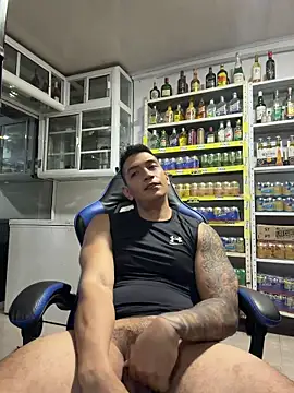 oliverwest04 (M young) - Cum 🍆💦💦💦🫨🥵