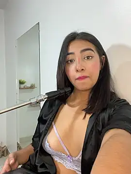 cherry_skinnyy_ webcam