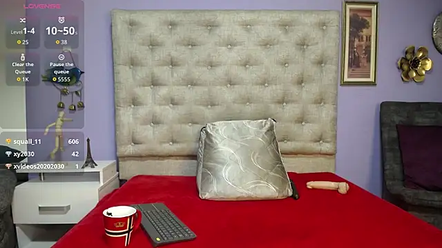 Miss_ellien live cam on StripChat