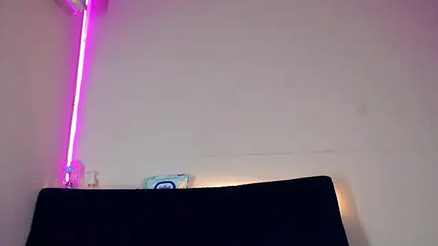 Megan_Gil_ webcam