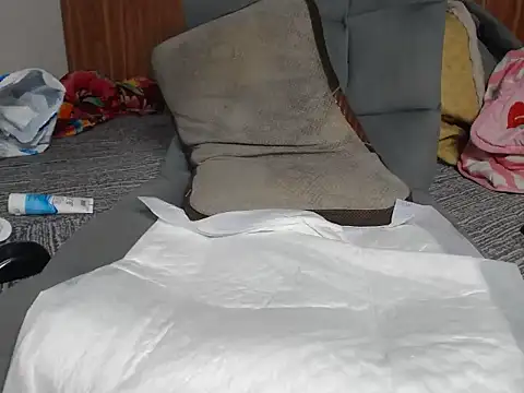 LUNAKUTE99 webcam