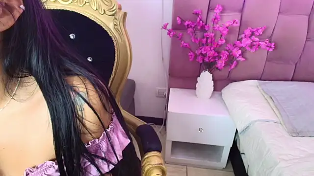 Melannyy__ webcam