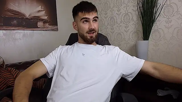 KyloEast live cam