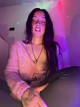 sadashi_moon_ofice webcam