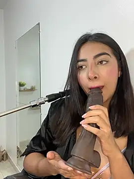 cherry_skinnyy_ webcam