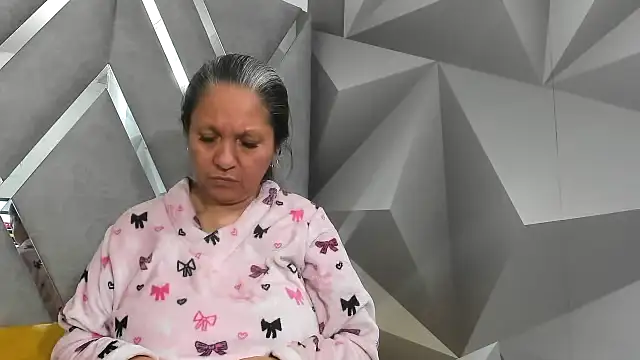Charlotte_Moon1 webcam