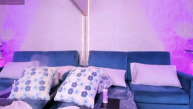 cristalcollins_ - CristalCollins_'s free webcam - UK Sex Cams