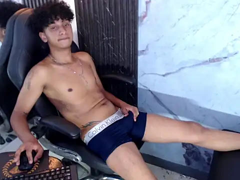 BlakeSttone live cam on StripChat