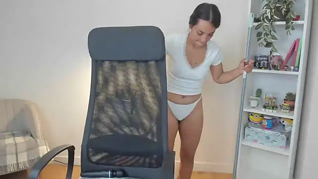 _BellaEvans_ live webcam