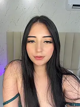 LilithHarperr_ live cam on StripChat