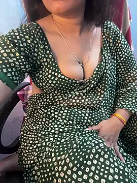 apki_wife_1 - APKI_WIFE_1's free webcam - UK Sex Cams