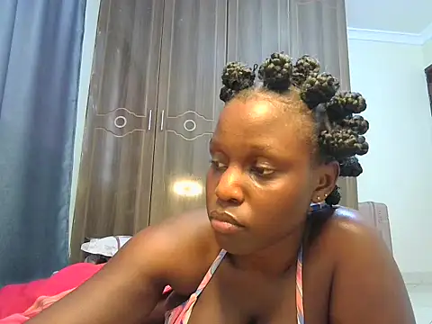 miss_curvy0 live cam on StripChat