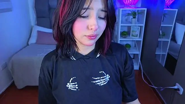 lsa_dolly_nyx live cam