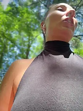 Wonder_Kari webcam