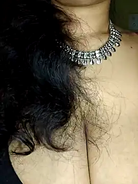 vanika2000 live cam on StripChat