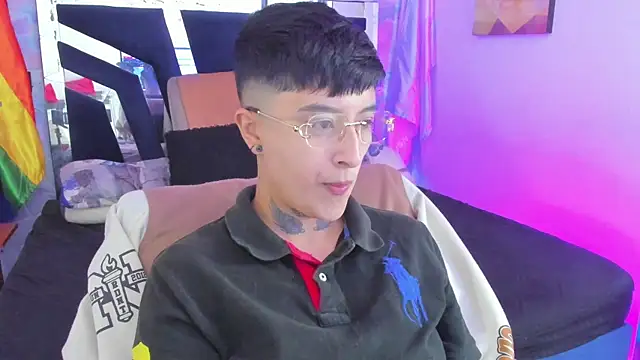 abby_thompson____ webcam