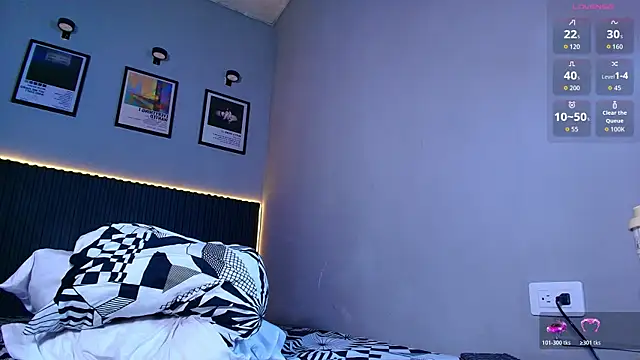 Leo_Savage_ webcam