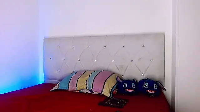Angel_foxc13 webcam
