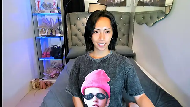 reighnempress live cam