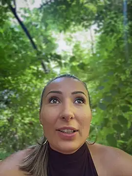 Wonder_Kari live webcam show
