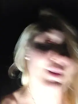 SheIsSomething webcam