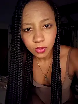 laurakail_wan (F teen) - Show bubys