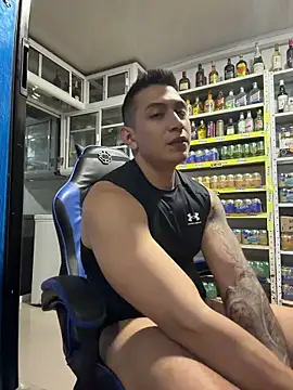 OliverWest04 webcam