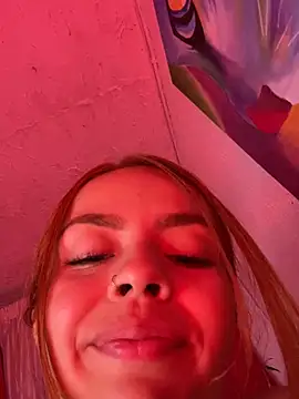 LuciiaMiller webcam