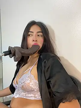 cherry_skinnyy_ webcam