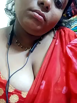 devisexy1 live cam on StripChat