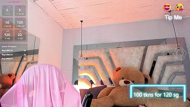 AngelineHeet live cam