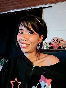 Dolli_virginpussy webcam