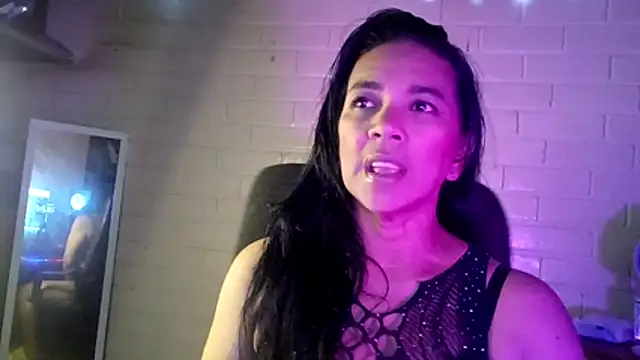 MiiaVelasquez webcam
