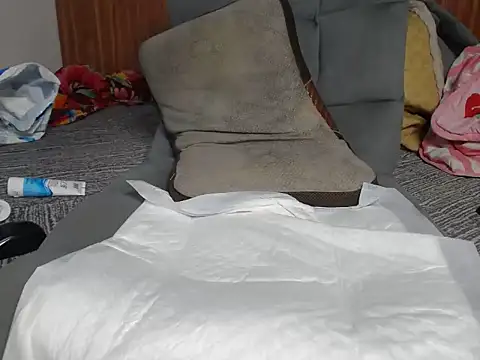 LUNAKUTE99 webcam