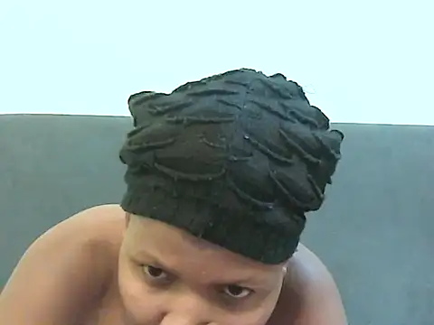 roziebeauty live cam