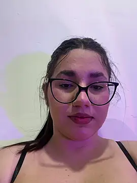 miakhalaf_ webcam