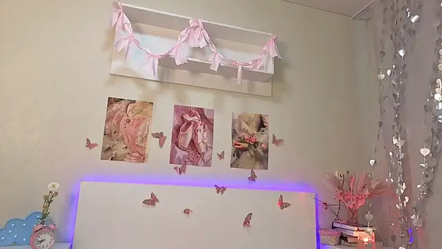 Milly_Lane live cam