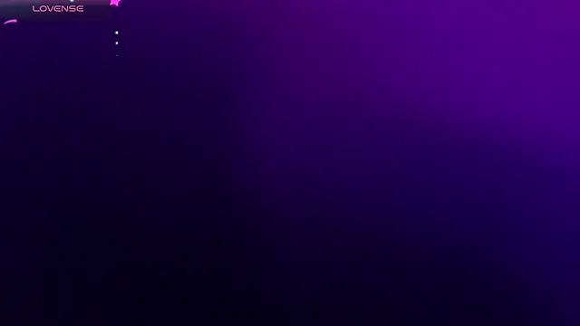 Zoee_Kiss_ live cam on StripChat