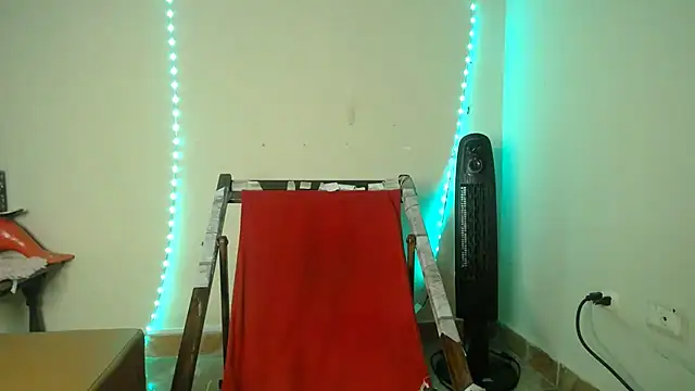 Candy_chloee live cam on StripChat