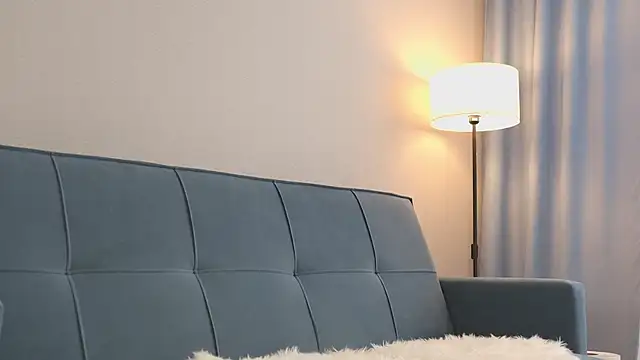 AliceLebel live webcam show