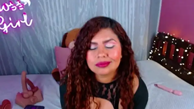 Queenamazon1 webcam