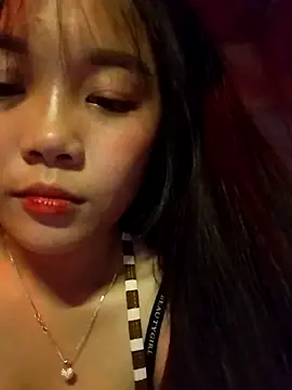 baa-bee22 (F teen) - Hij