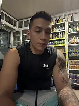OliverWest04 webcam