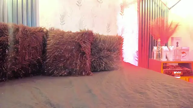 NahomyCarther live cam