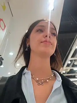 DollyTall's Live Sex Cam Show