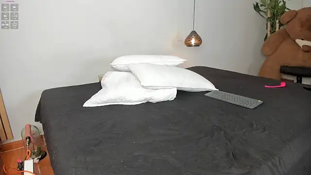 REINA_ADAHARA